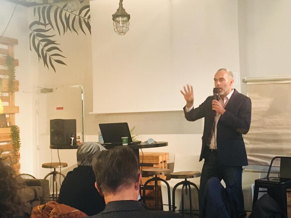 Jérôme Béranger en conférence sur l'éthique de l'IA